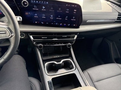 2025 Chevrolet Traverse AWD 4dr LT w/2LT