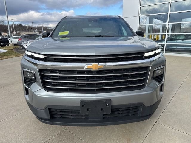 2025 Chevrolet Traverse AWD 4dr LT w/2LT