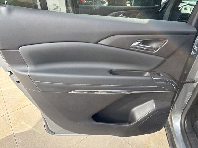 2025 Chevrolet Traverse AWD 4dr LT w/2LT