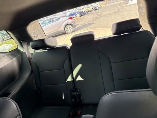 2025 Chevrolet Traverse AWD 4dr LT w/2LT