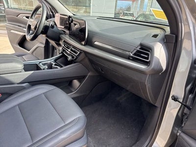 2025 Chevrolet Traverse AWD 4dr LT w/2LT