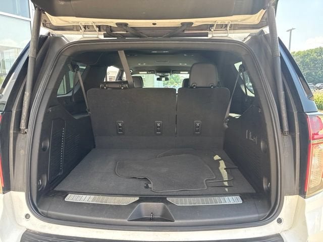 2023 Chevrolet Suburban 2WD 4dr Premier