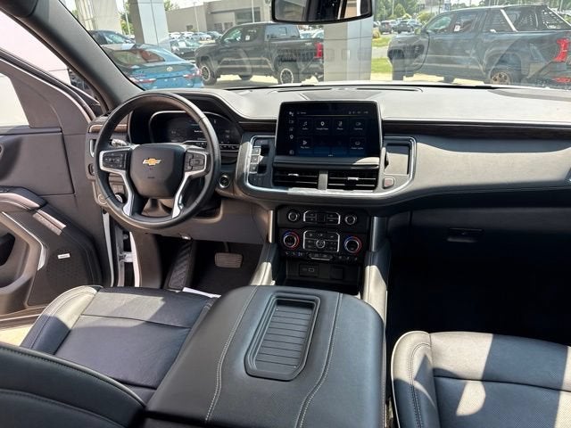 2023 Chevrolet Suburban 2WD 4dr Premier
