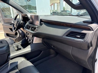 2023 Chevrolet Suburban 2WD 4dr Premier