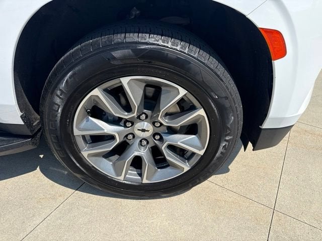 2023 Chevrolet Suburban 2WD 4dr Premier