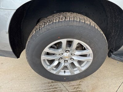 2023 Chevrolet Suburban 4WD 4dr LT