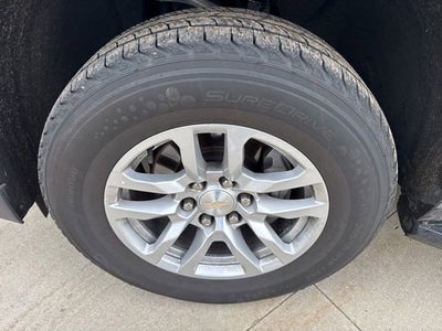 2023 Chevrolet Suburban 4WD 4dr LT