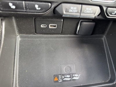 2023 Chevrolet Suburban 4WD 4dr LT