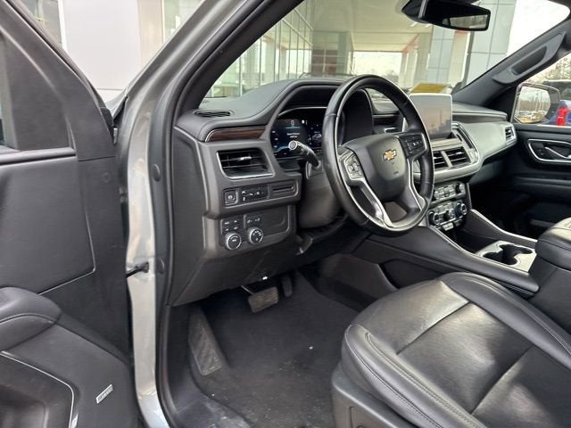 2023 Chevrolet Suburban 4WD 4dr LT
