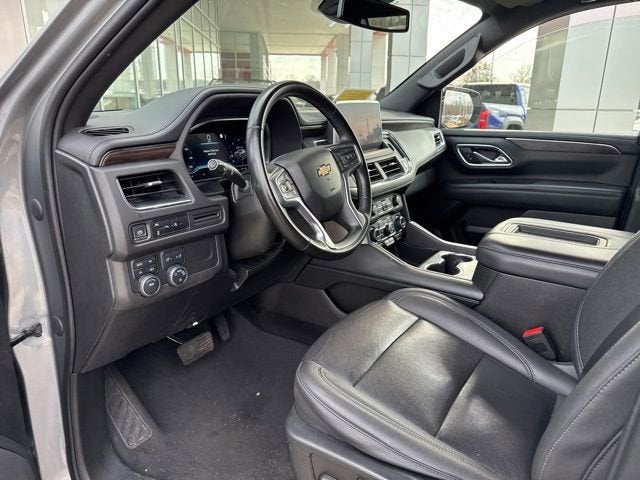 2023 Chevrolet Suburban 4WD 4dr LT