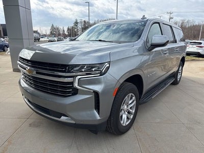 2023 Chevrolet Suburban 4WD 4dr LT