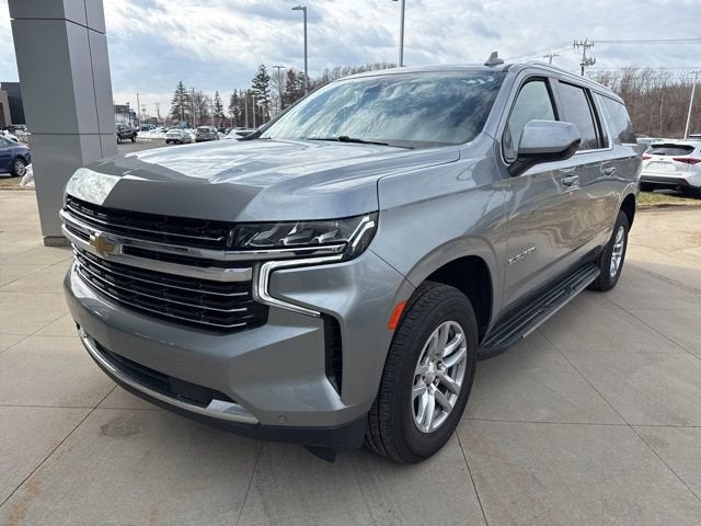 2023 Chevrolet Suburban 4WD 4dr LT