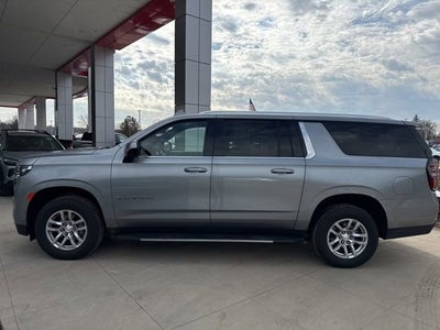 2023 Chevrolet Suburban 4WD 4dr LT