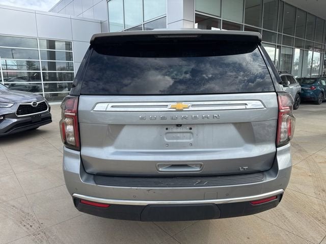 2023 Chevrolet Suburban 4WD 4dr LT