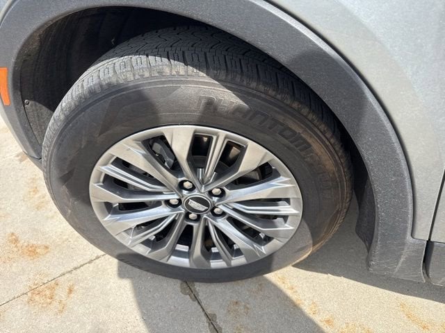 2025 Cadillac XT4 AWD 4dr Premium Luxury