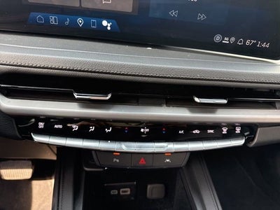 2025 Cadillac XT4 AWD 4dr Premium Luxury