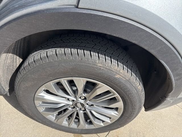 2025 Cadillac XT4 AWD 4dr Premium Luxury