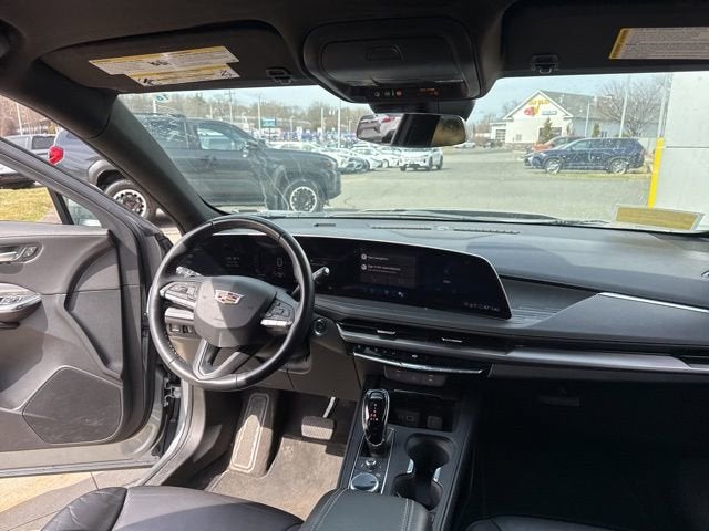 2025 Cadillac XT4 AWD 4dr Premium Luxury