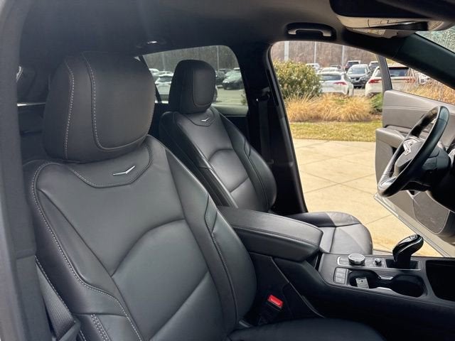 2025 Cadillac XT4 AWD 4dr Premium Luxury