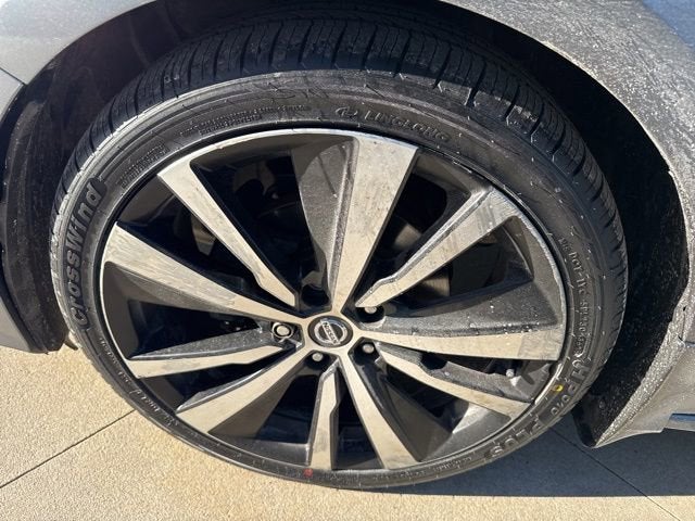 2022 Nissan Altima 2.0 SR Sedan