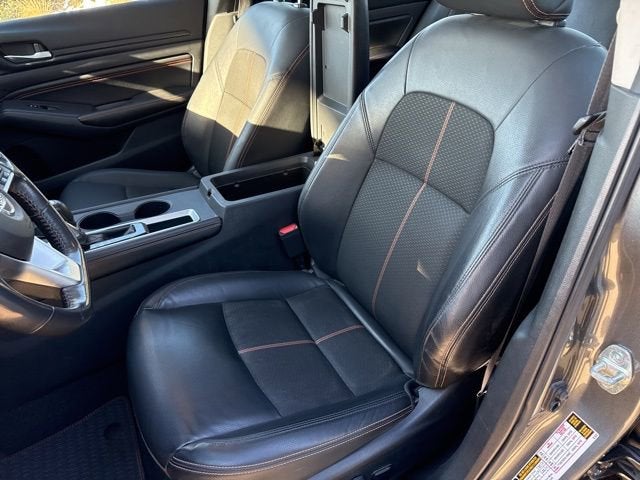 2022 Nissan Altima 2.0 SR Sedan