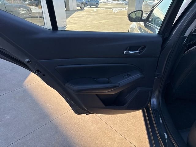 2022 Nissan Altima 2.0 SR Sedan