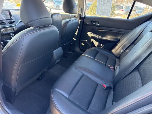 2022 Nissan Altima 2.0 SR Sedan