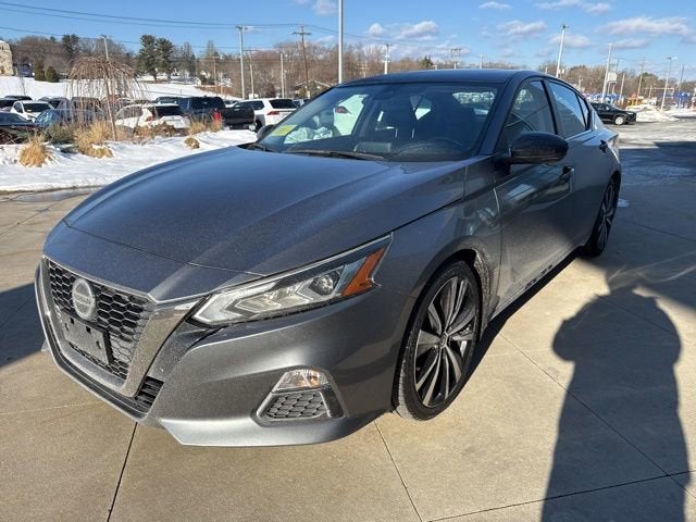 2022 Nissan Altima 2.0 SR Sedan