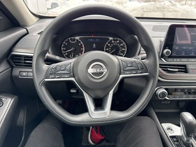 2024 Nissan Altima 2.5 SV Sedan