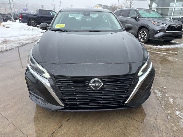 2024 Nissan Altima 2.5 SV Sedan