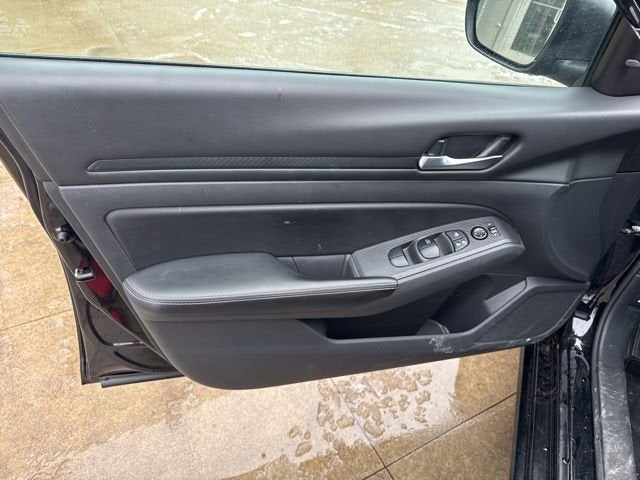 2024 Nissan Altima 2.5 SV Sedan