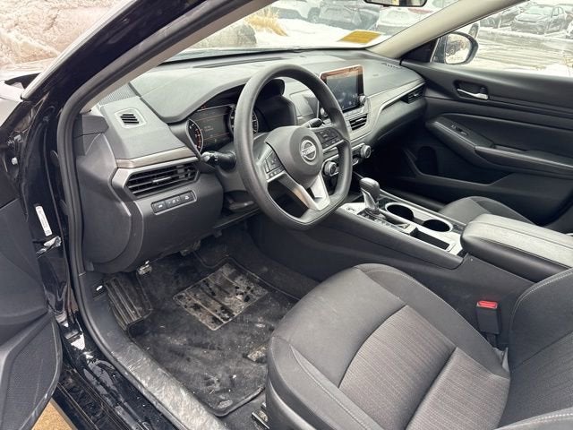 2024 Nissan Altima 2.5 SV Sedan