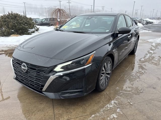 2024 Nissan Altima 2.5 SV Sedan