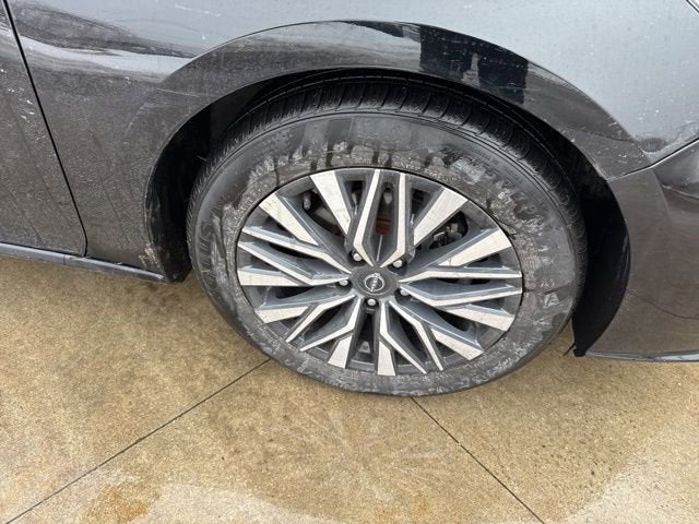 2024 Nissan Altima 2.5 SV Sedan