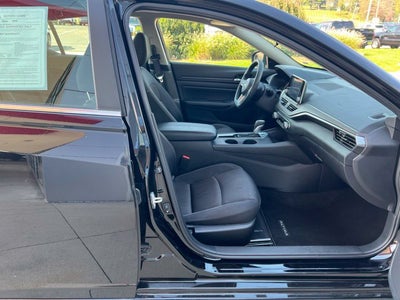 2025 Nissan Altima SV FWD