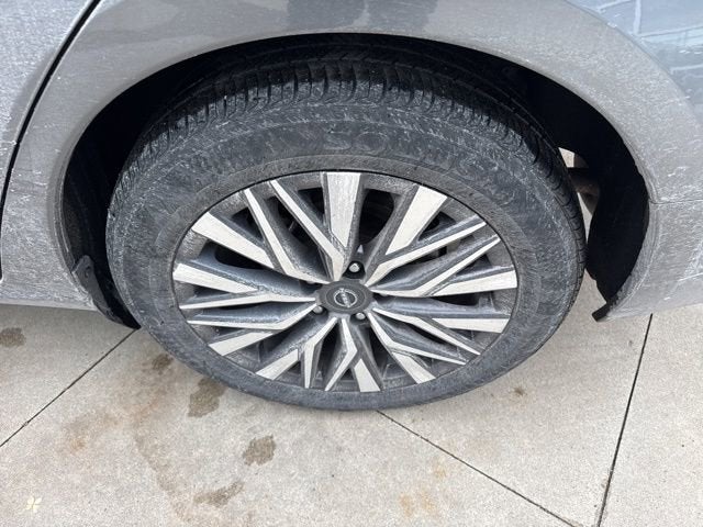 2024 Nissan Altima 2.5 SV Sedan