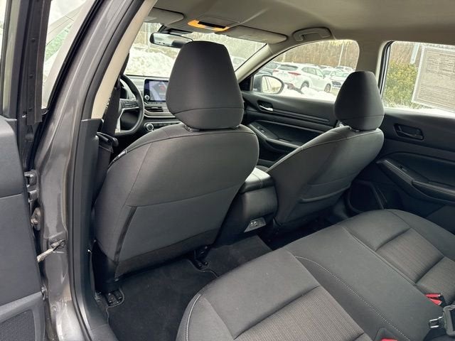 2024 Nissan Altima 2.5 SV Sedan