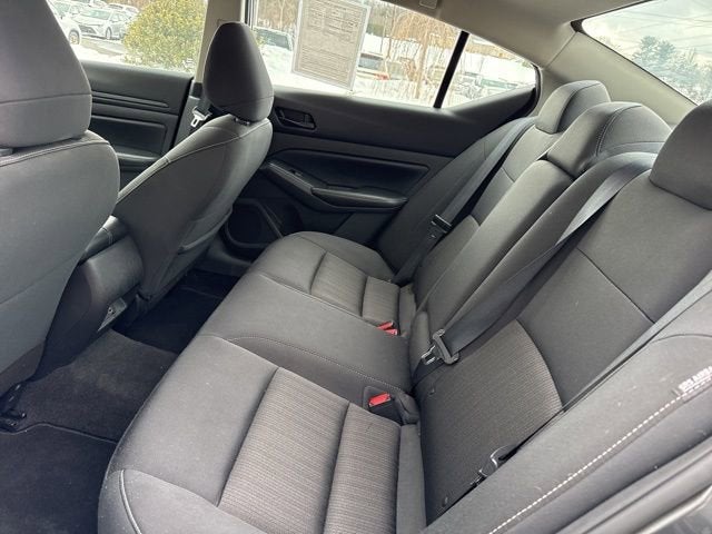 2024 Nissan Altima 2.5 SV Sedan