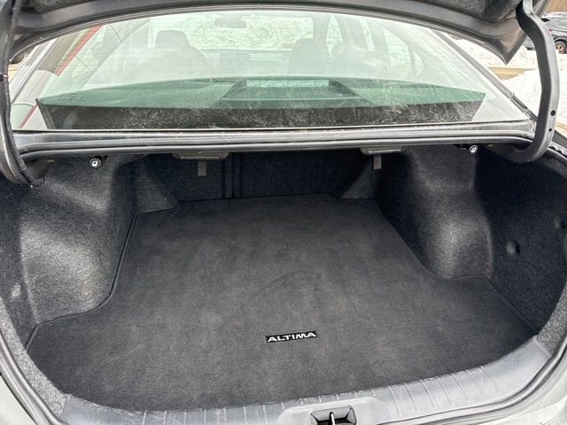 2024 Nissan Altima 2.5 SV Sedan