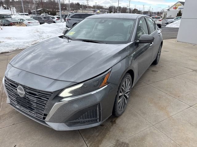 2024 Nissan Altima 2.5 SV Sedan