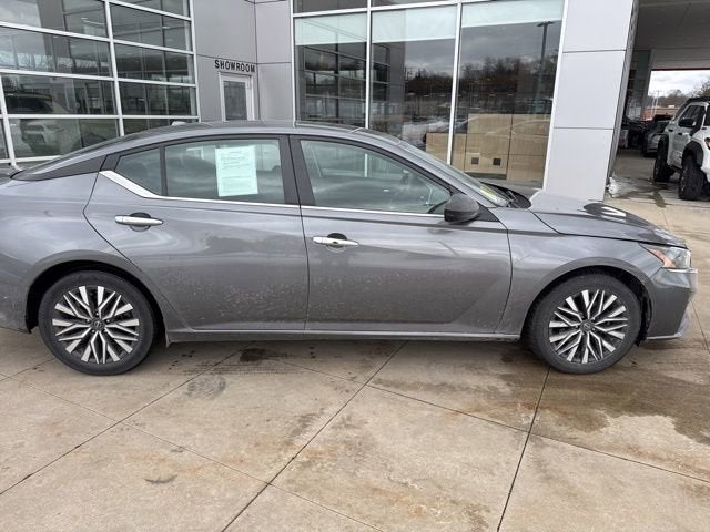 2024 Nissan Altima 2.5 SV Sedan