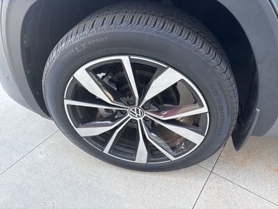 2025 Volkswagen Atlas Cross Sport 2.0T SEL Premium R-Line 4MOTION