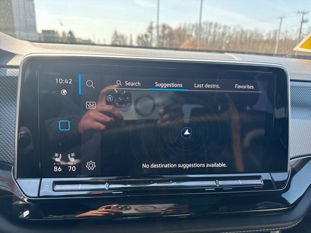 2025 Volkswagen Atlas Cross Sport 2.0T SEL Premium R-Line 4MOTION