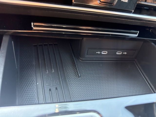 2025 Volkswagen Atlas Cross Sport 2.0T SEL Premium R-Line 4MOTION