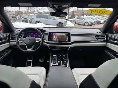 2024 Volkswagen Atlas Cross Sport 2.0T SEL Premium R-Line 4MOTION