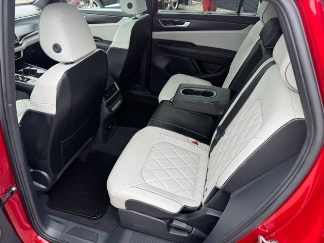 2024 Volkswagen Atlas Cross Sport 2.0T SEL Premium R-Line 4MOTION