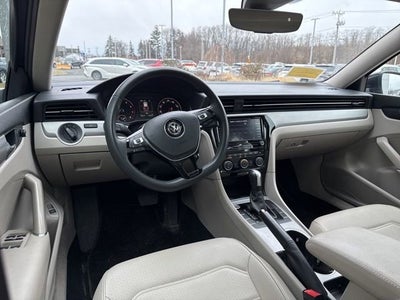 2022 Volkswagen Passat 2.0T SE Auto