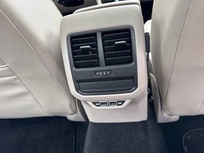 2022 Volkswagen Passat 2.0T SE Auto