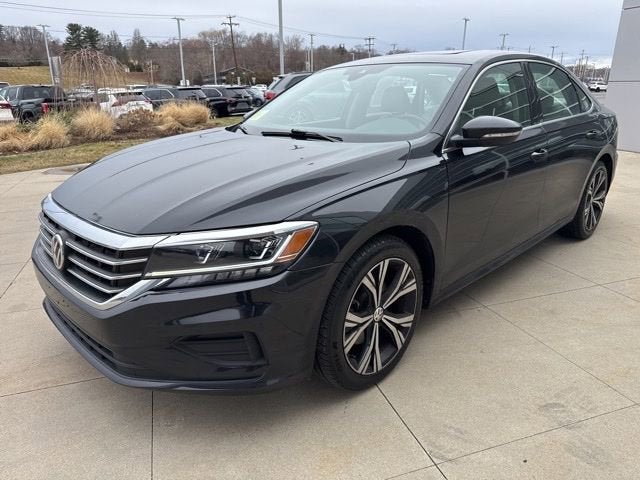 2022 Volkswagen Passat 2.0T SE Auto