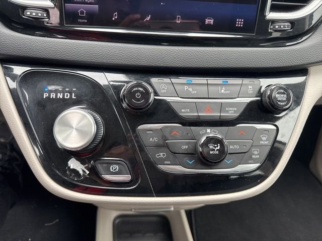 2023 Chrysler Pacifica Touring L FWD